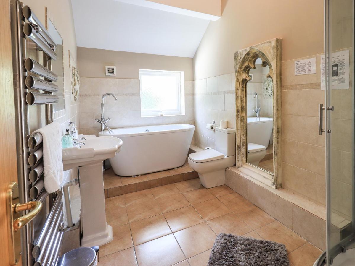 Ellerbeck Bridge Villa Кендал Екстериор снимка