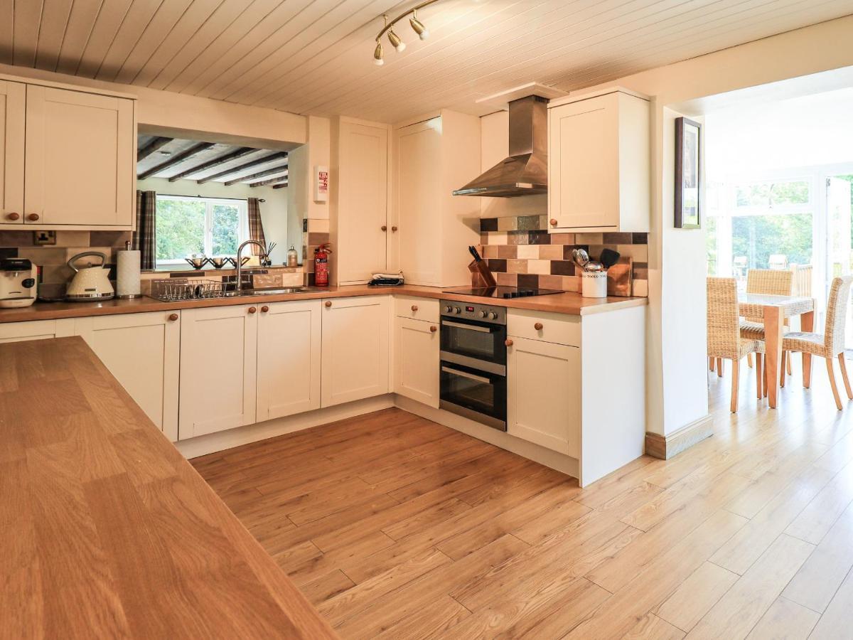 Ellerbeck Bridge Villa Кендал Екстериор снимка